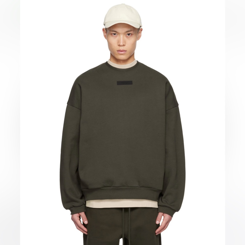 Men’s Essentials Crew Neck - image 1